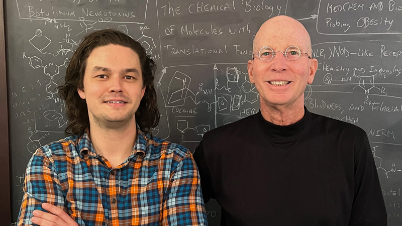 Nick Jacob, Skaggs Graduate School alum (left), and Kim Janda, the Ely R. Callaway, Jr. Professor of Chemistry at Scripps Research (right).